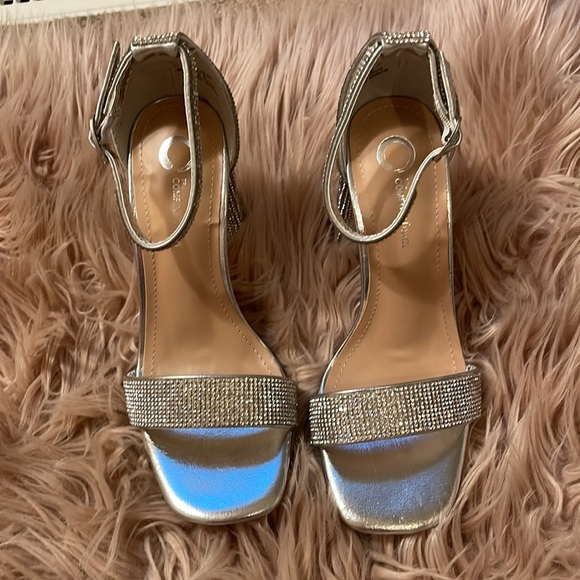 Heels Sparkles Rhinestones Size 6 Journee Collection - Picture 7 of 13